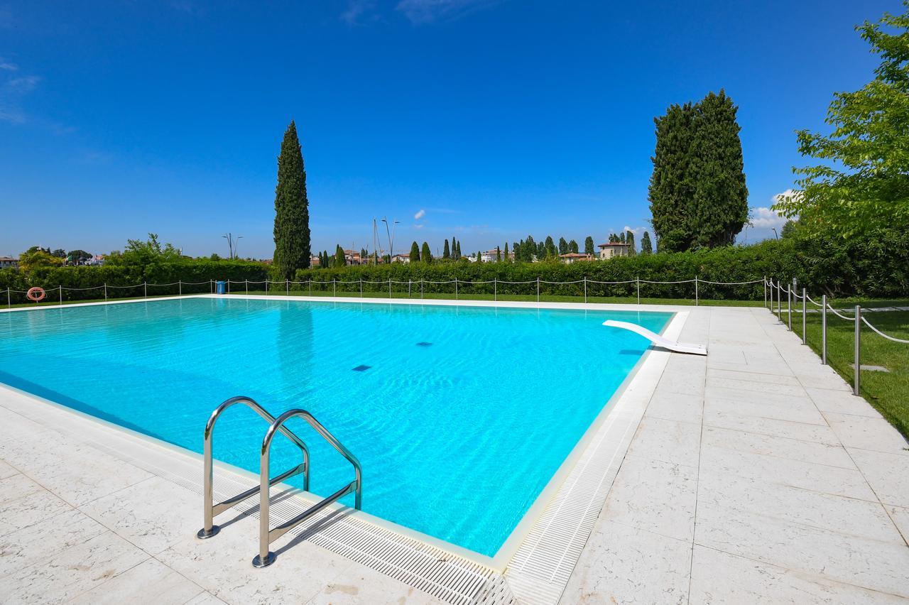 Sirmione Beach Apartment Eksteriør bilde